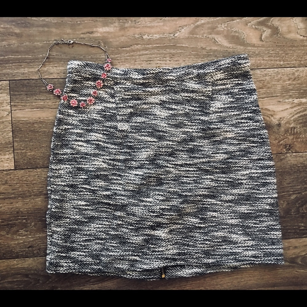 High waisted skirt
